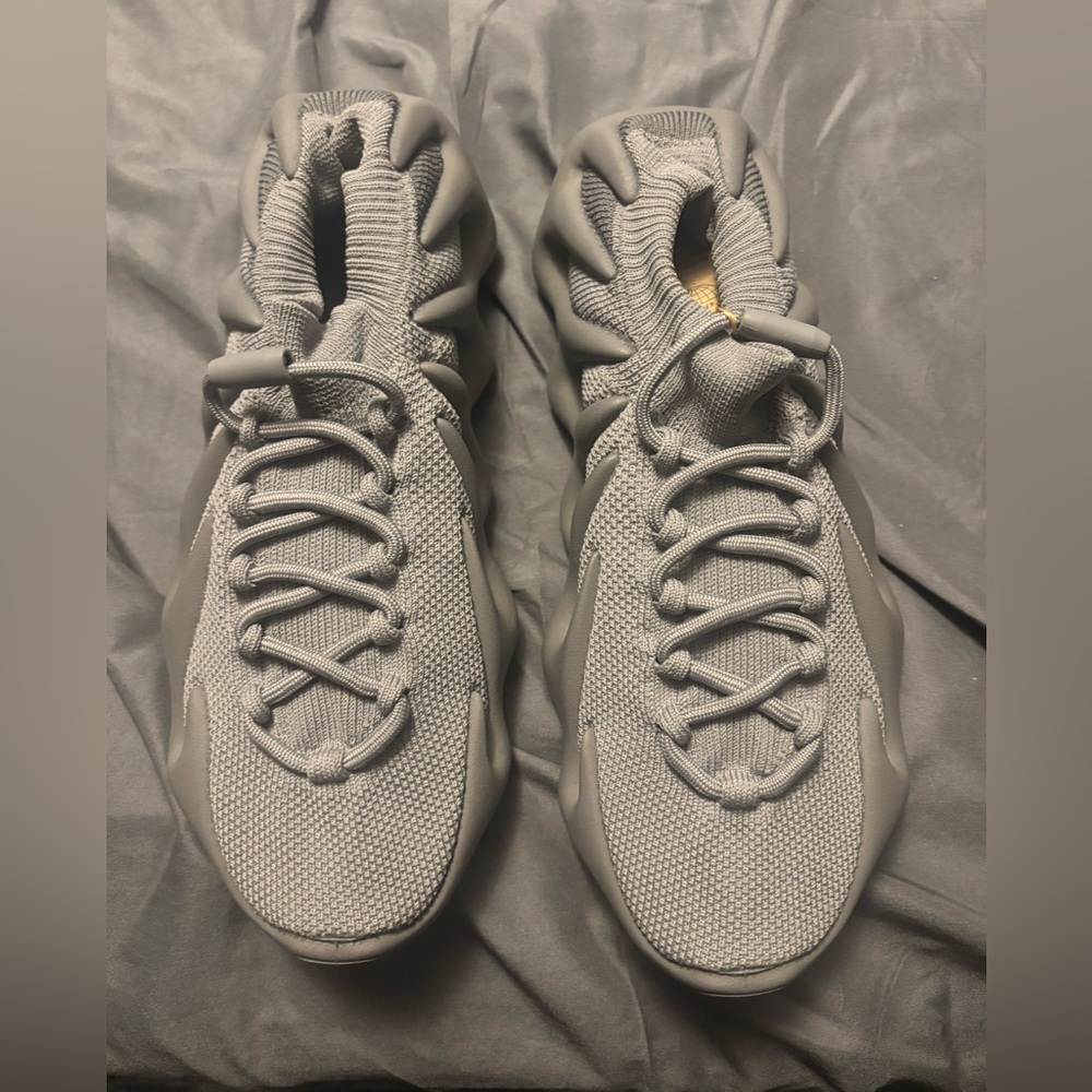Yeezy Boost 450 Sneakers - Gray